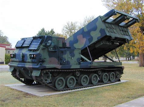 langdistance raketter|M270 Multiple Launch Rocket System